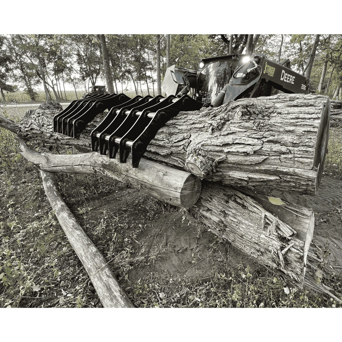 Stinger Clam Grapple | AR200 Steel | Interchangeable Mounts