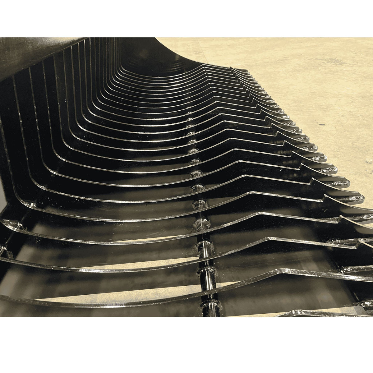 Stinger Rock Bucket (RK) | 1-Piece Tine | Grade 50 Steel