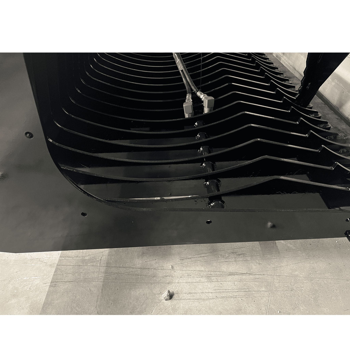 Stinger Rock Bucket (RK) | 1-Piece Tine | Grade 50 Steel