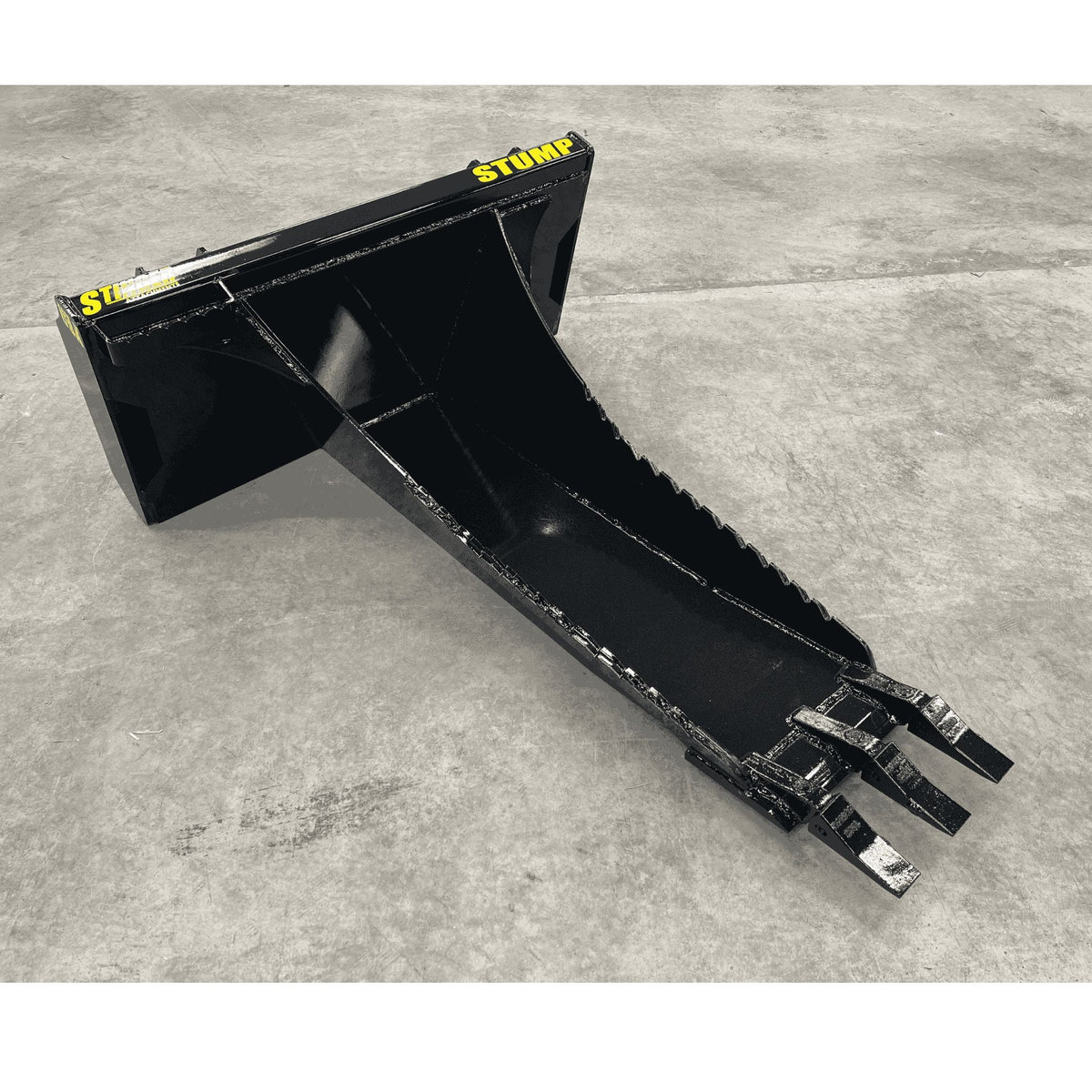 Stinger Stump Bucket (STB) | 52" Spade | Romac Teeth